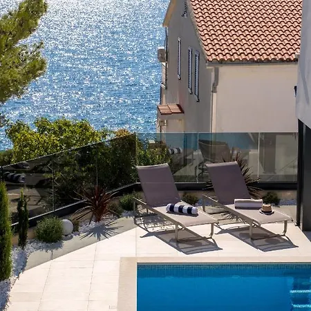 Alta Apartment *